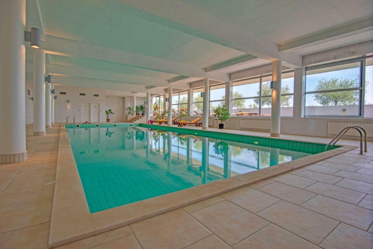 Hotel Kastel Pineta In Sveti Martin * Istrien à Nedeščina Extérieur photo